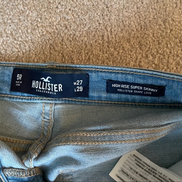 Hollister High Rise “Super Skinny” Ripped Jeans - Picture 4 of 4
